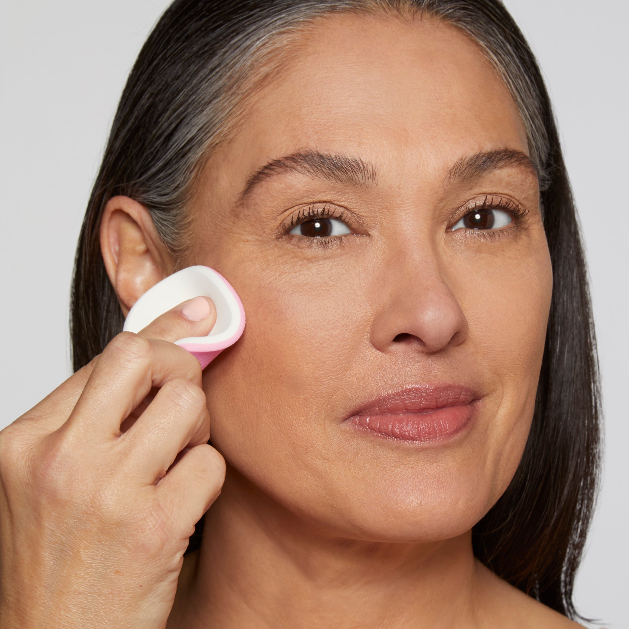 Double Take Baked Full Coverage Foundation Replacement Sponge Trio - Image 4